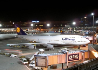 Запрет на ночные авиарейсы введен в крупнейшем аэропорту Германии