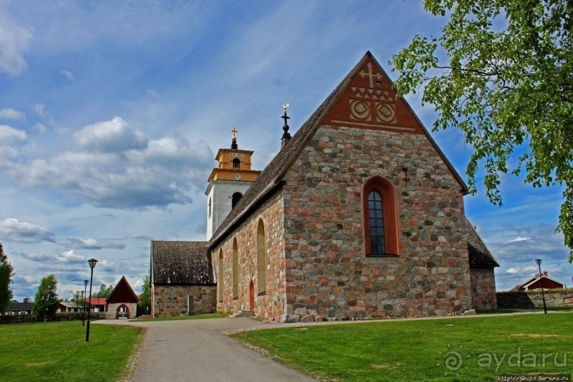 Альбом отзыва "Nederluleå kyrka — церковь, давшая старт образованию городка"