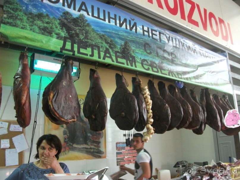 Альбом отзыва "Лучшие мясные блюда Черногории"