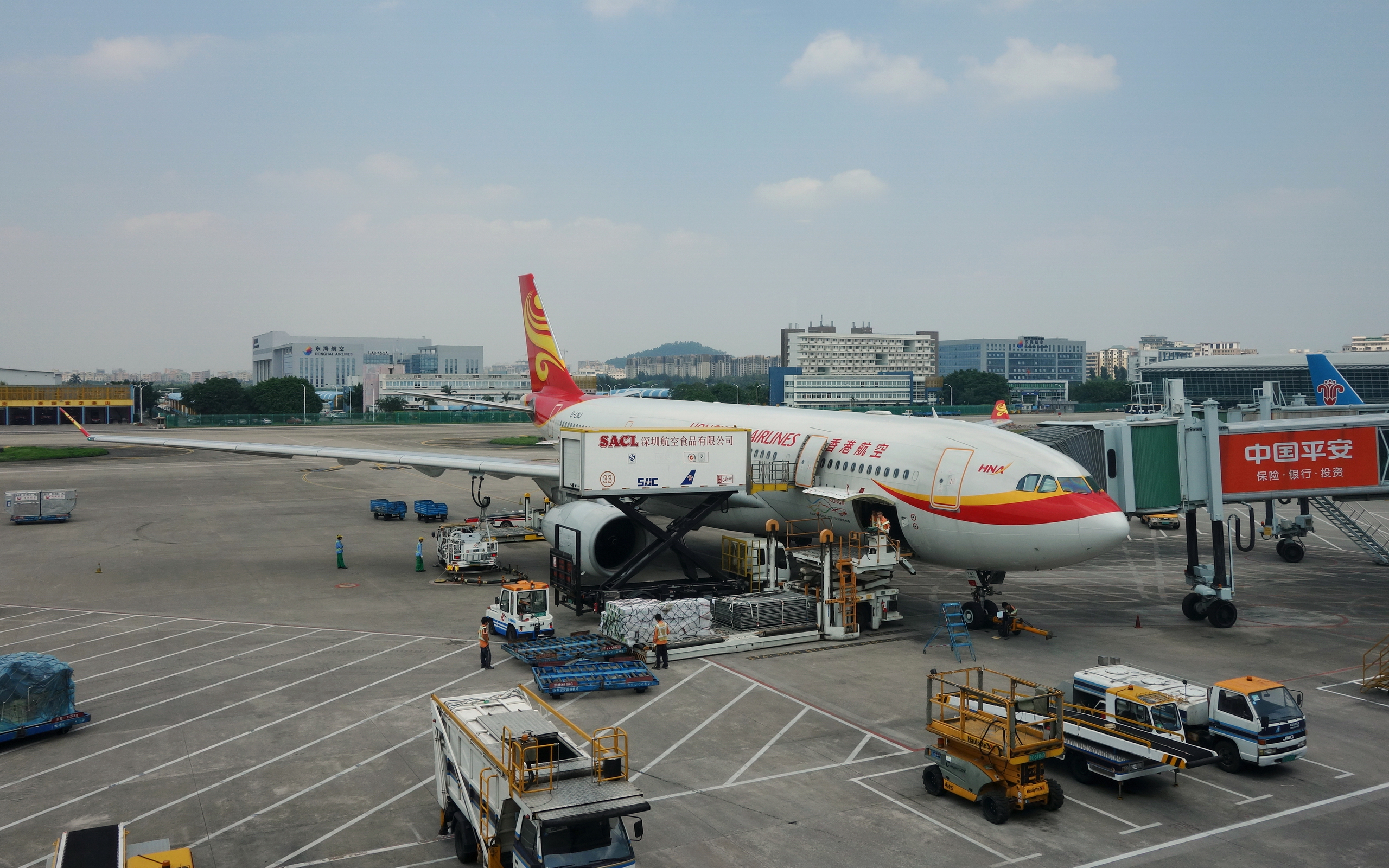 Авиабилеты в Гонконг
