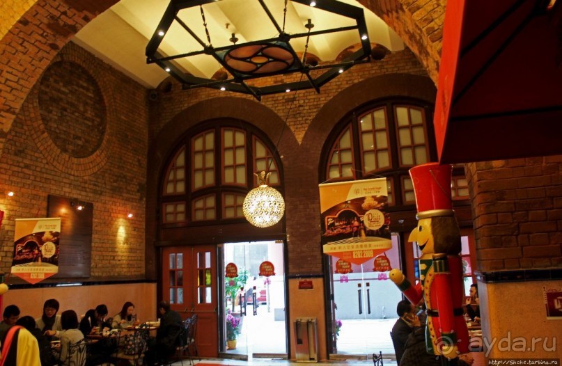 Western Market — подарки, "суконный ряд" и пафосный ресторан Western Market — подарки, "суконный ряд" и пафосный ресторан